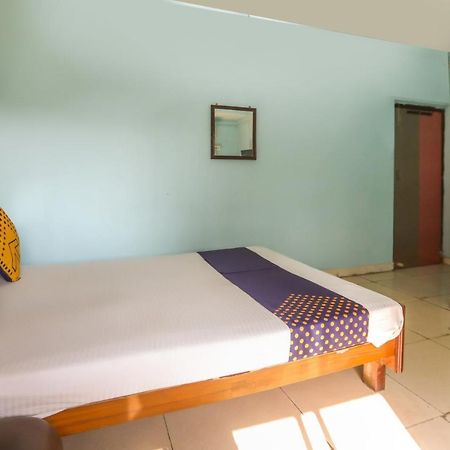 Spot On 10470 Hollywood Joka Hotel Bhasa Exterior foto