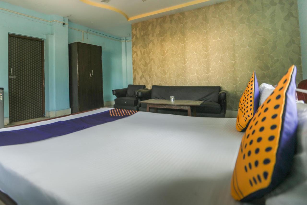 Spot On 10470 Hollywood Joka Hotel Bhasa Exterior foto